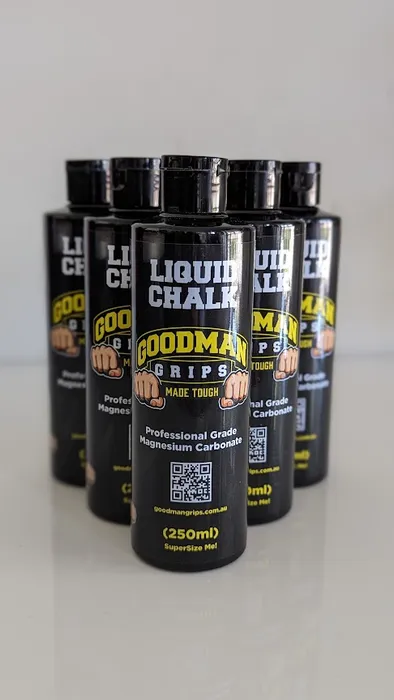 Liquid Chalk Bundle: 250ml + 50ml with Carabiner – Goodman Grips (image 3)